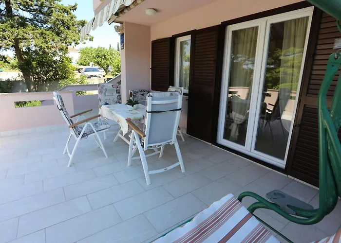 Ruzica Mit Terrasse By Interhome 아파트